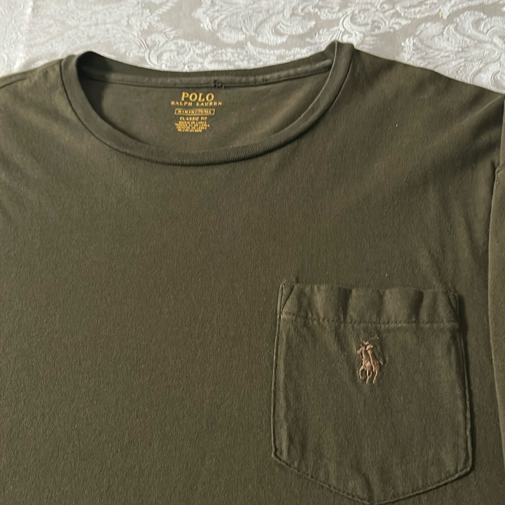 Polo Ralph Lauren olive colored men’s medium long sleeved T. Super comfortable